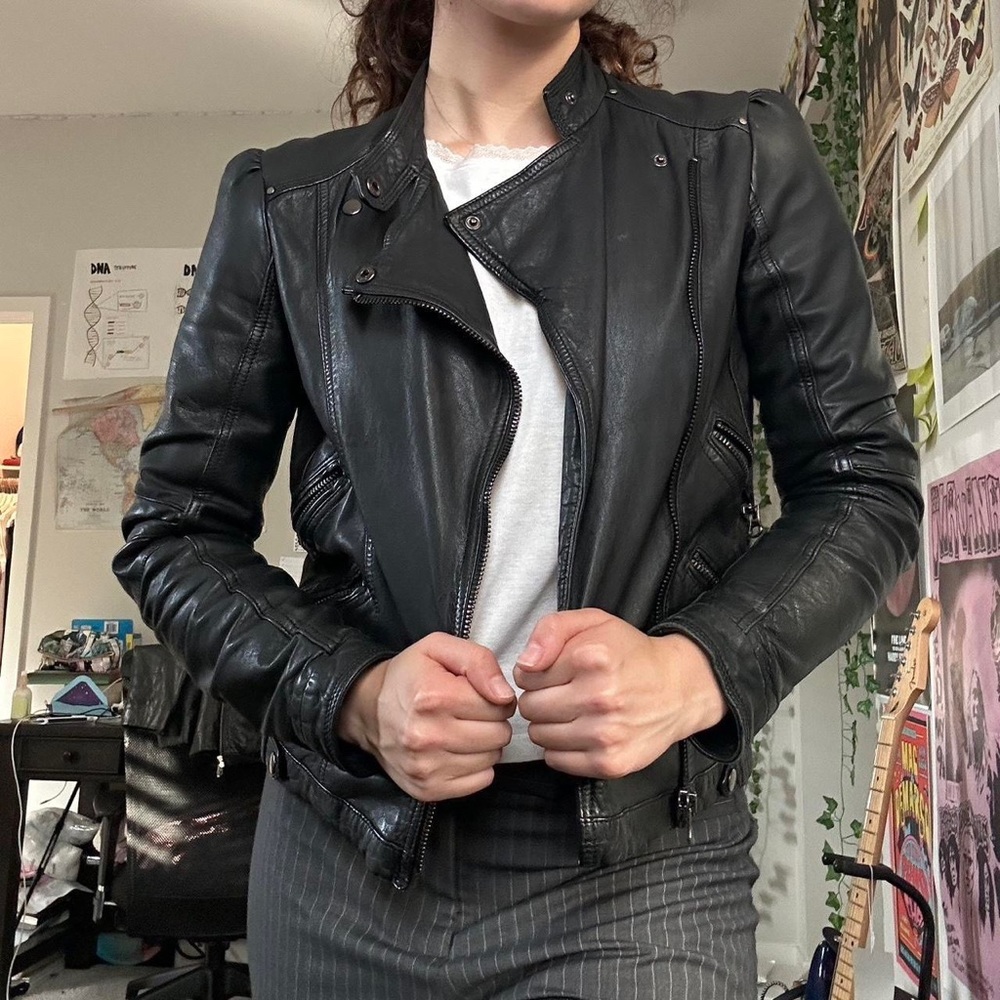 ZARA asymmetrical leather jacket 🖤